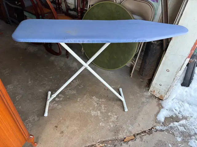 Ironing Board - Photo 5