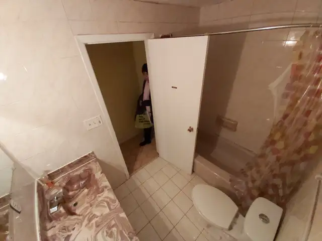 ROOMS for rent in NEWLY RENOVATED BASEMENT - Photo 17