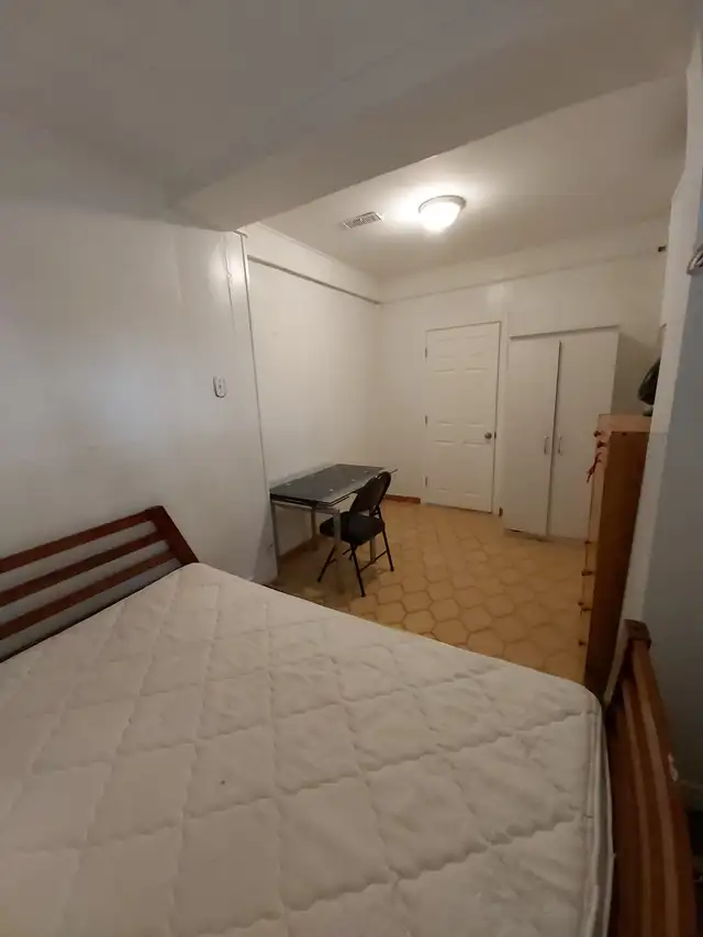 ROOMS for rent in NEWLY RENOVATED BASEMENT - Photo 22