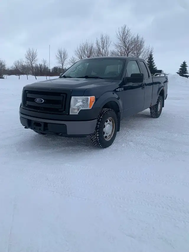 2014 Ford F150 XL Supercab 4X4 - Photo 3