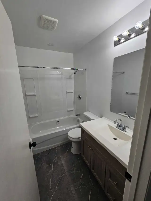 Fully Renovated - 2 Bedroom Apartment for Rent March 1st - Photo 6