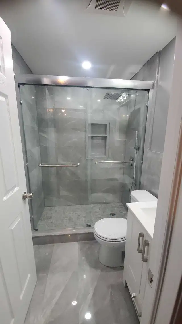 Female Only – Shared & Private Basement Rooms Malton - Photo 8