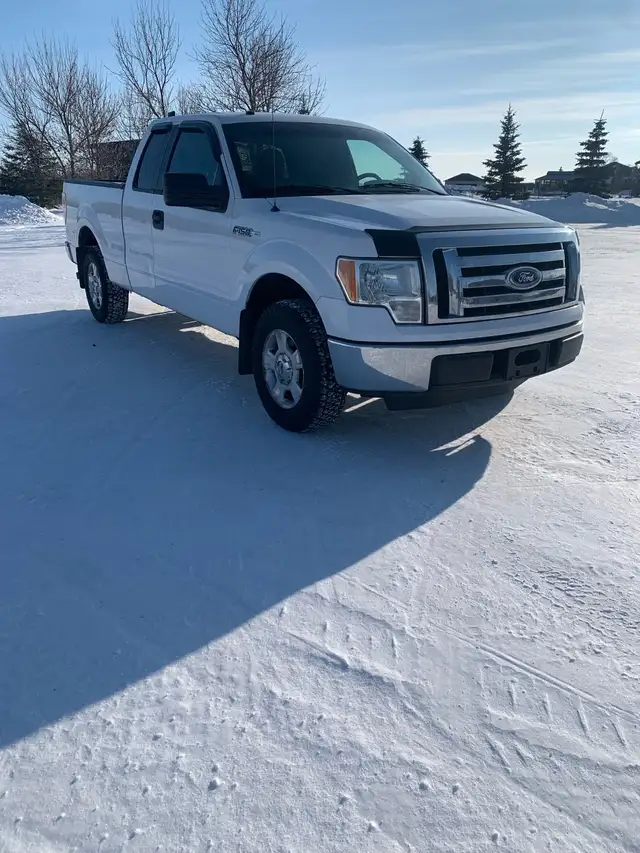 2011 Ford F150 XLT Supercab Rear Wheel Drive - Photo 5