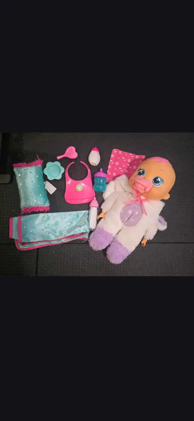 Cry Baby Toy and accessories $10 - Photo 2
