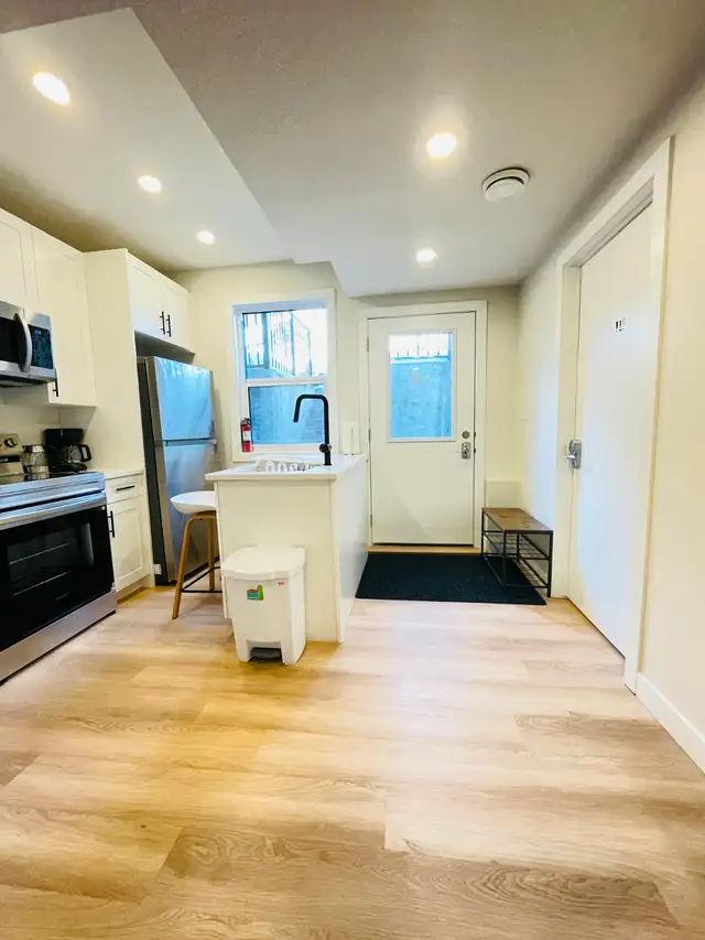 brand new house /private rooms for rent near to university - Photo 5