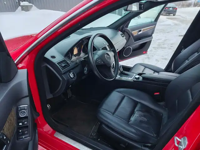 192K 2010 Mercedes Benz C250 AWD 2.5 Auto Sedan - Photo 8