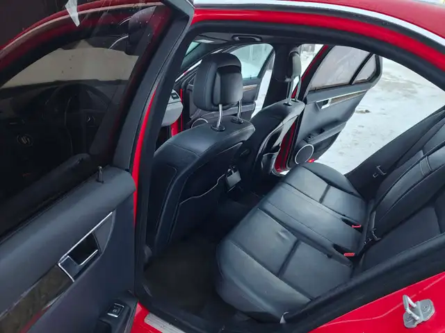 192K 2010 Mercedes Benz C250 AWD 2.5 Auto Sedan - Photo 9