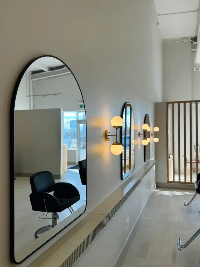 Salon Room Rental - Photo 4