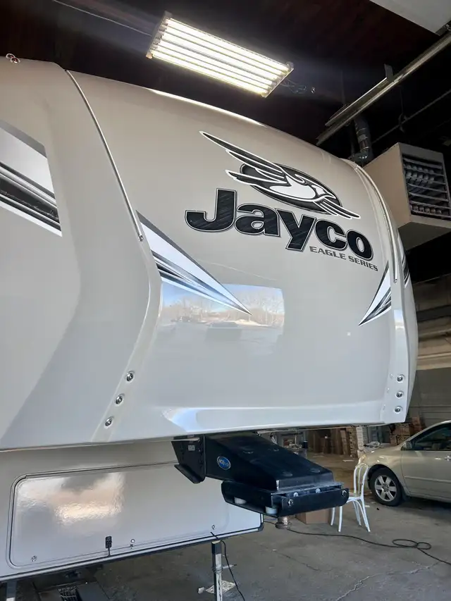 Rv polishing-Decals and Oxidizational Removal - Photo 3