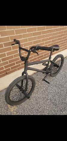 Used BMX just needs new chain $10$