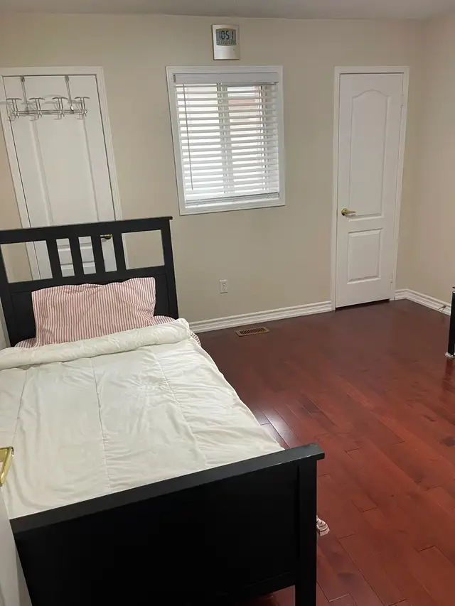 Furnished Room in Mississsauga - Photo 7