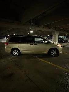 2011 Toyota Sienna CE - Photo 4