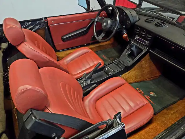 1987 Alfa Romeo Spider Manual Transmission/Very Low KMs/Certi... - Photo 19