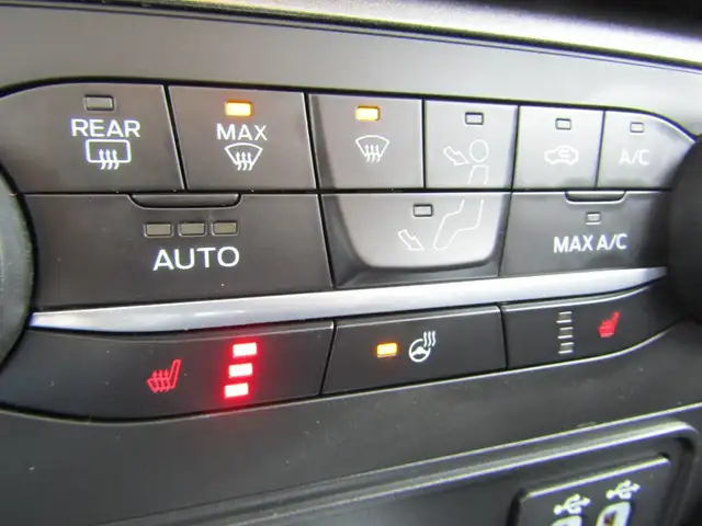 2022 Ford EcoSport SES 4WD 2.0L/CARPLAY/NAVI/B.CAM/SUNROOF/FORD - Photo 33