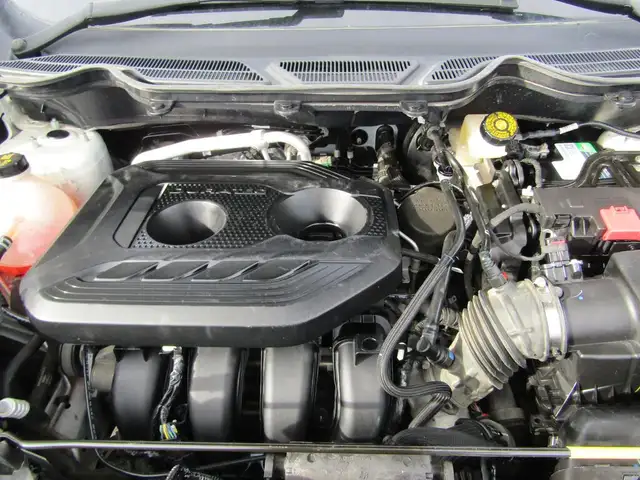 2022 Ford EcoSport SES 4WD 2.0L/CARPLAY/NAVI/B.CAM/SUNROOF/FORD - Photo 42