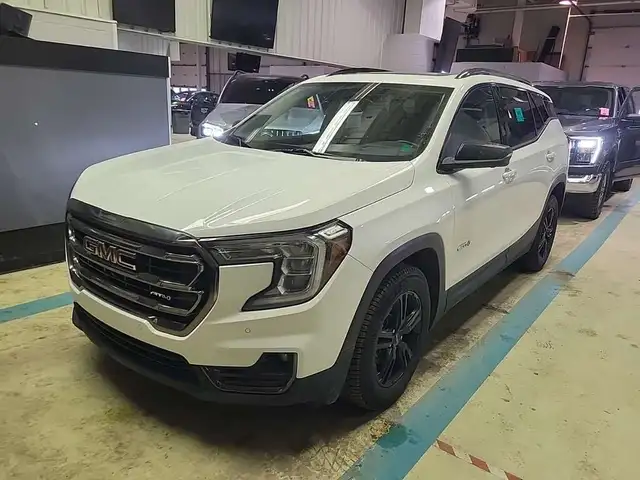 2024 GMC Terrain AT4 l 4WD l 1.5L l 4Cyl l 360 Cam l Pano Sunroo