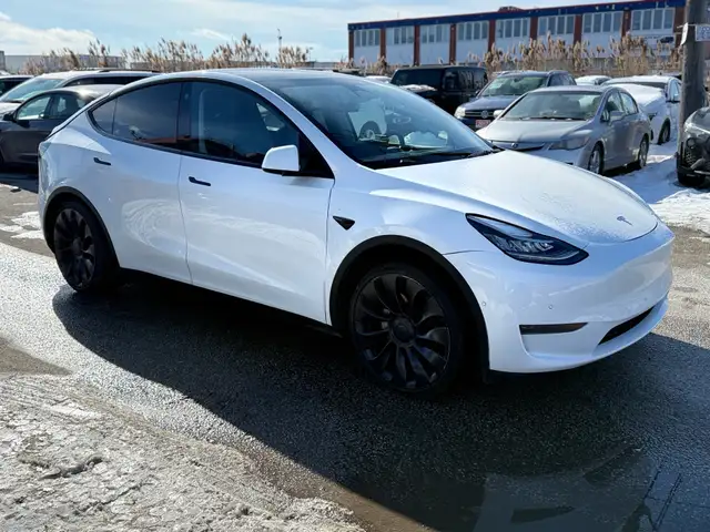 2021 Tesla Model Y Long Range AWD - Photo 9
