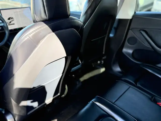 2021 Tesla Model Y Long Range AWD - Photo 12