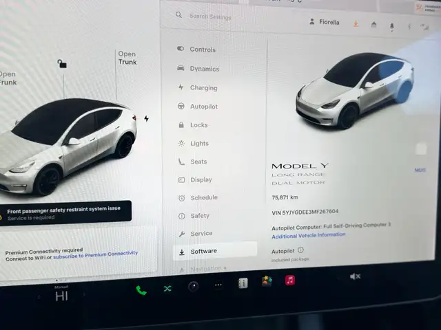 2021 Tesla Model Y Long Range AWD - Photo 14