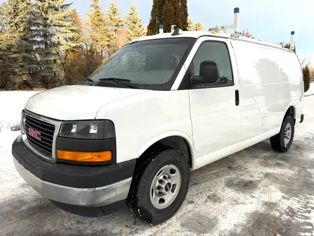 2018 GMC SAVANA Cargo Van INSULATED/SHELVING/HEATER/FULLY LOADED