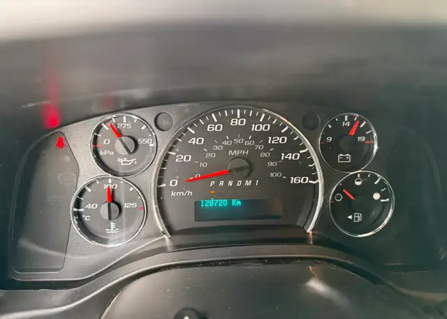 2018 GMC SAVANA Cargo Van INSULATED/SHELVING/HEATER/FULLY LOADED - Photo 15