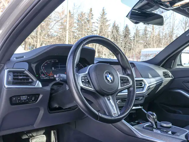 2022 BMW 3 Series 330i xDrive- Sunroof - Heated Seats Steering - Photo 19
