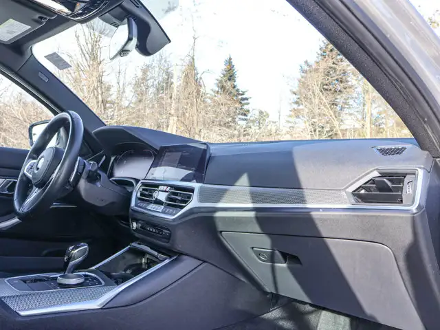 2022 BMW 3 Series 330i xDrive- Sunroof - Heated Seats Steering - Photo 20