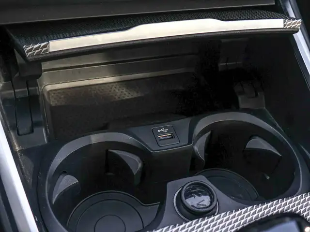 2022 BMW 3 Series 330i xDrive- Sunroof - Heated Seats Steering - Photo 36