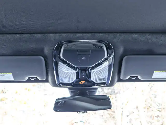 2022 BMW 3 Series 330i xDrive- Sunroof - Heated Seats Steering - Photo 41