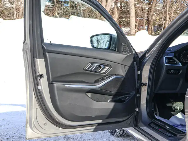 2022 BMW 3 Series 330i xDrive- Sunroof - Heated Seats Steering - Photo 44