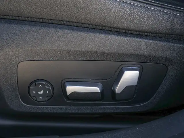 2022 BMW 3 Series 330i xDrive- Sunroof - Heated Seats Steering - Photo 46