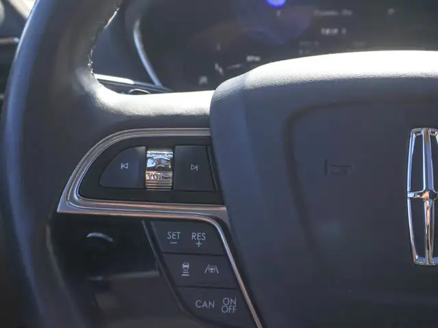 2020 Lincoln Nautilus Reserve- Heated Vented Seats - 360 Camera - Photo 24