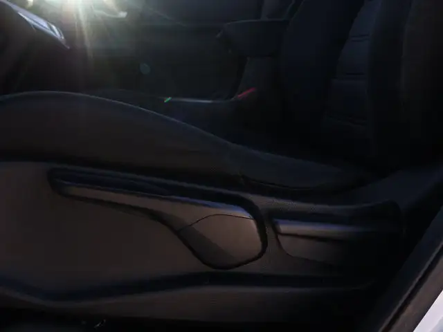 2018 Honda CR-V LX- Heated Seats - Apple CarPlay Android Auto - Photo 39