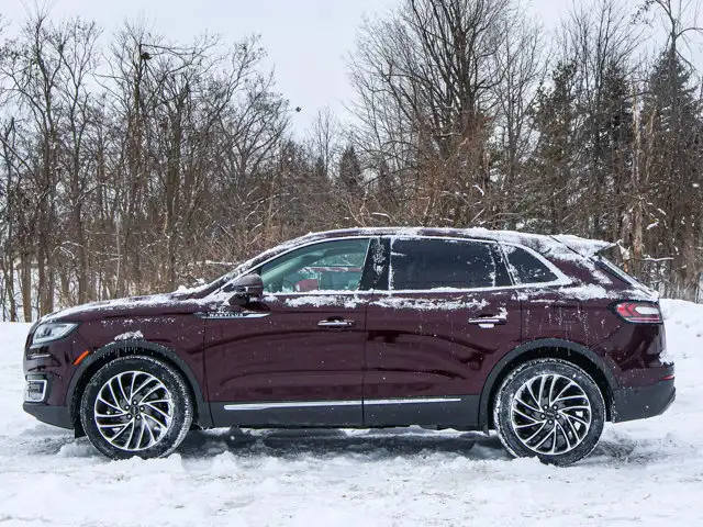 2019 Lincoln Nautilus Reserve- Pano Roof - Heated Vented Seats - Photo 7