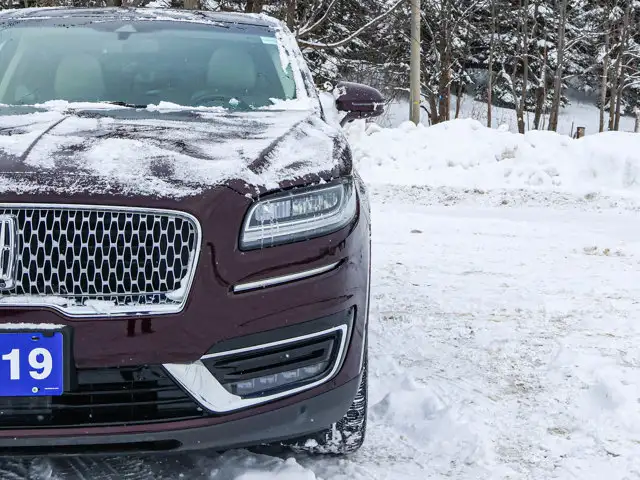 2019 Lincoln Nautilus Reserve- Pano Roof - Heated Vented Seats - Photo 8