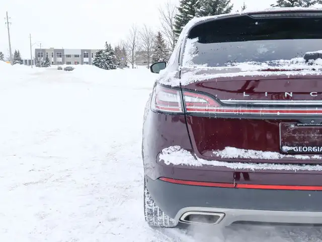 2019 Lincoln Nautilus Reserve- Pano Roof - Heated Vented Seats - Photo 12