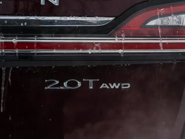 2019 Lincoln Nautilus Reserve- Pano Roof - Heated Vented Seats - Photo 15