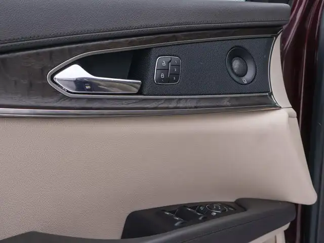 2019 Lincoln Nautilus Reserve- Pano Roof - Heated Vented Seats - Photo 19