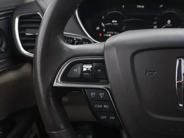 2019 Lincoln Nautilus Reserve- Pano Roof - Heated Vented Seats - Photo 28