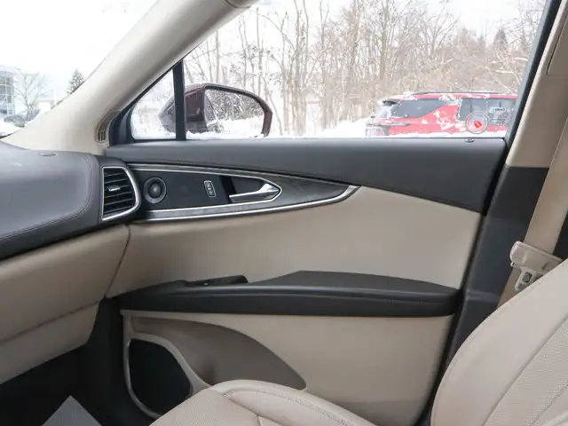 2019 Lincoln Nautilus Reserve- Pano Roof - Heated Vented Seats - Photo 38