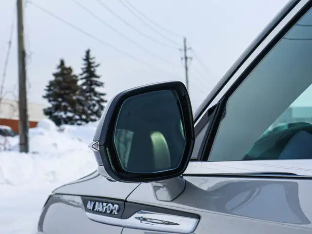 2023 Lincoln Aviator Reserve- Pano Roof - Heated Vented Seats - Photo 11