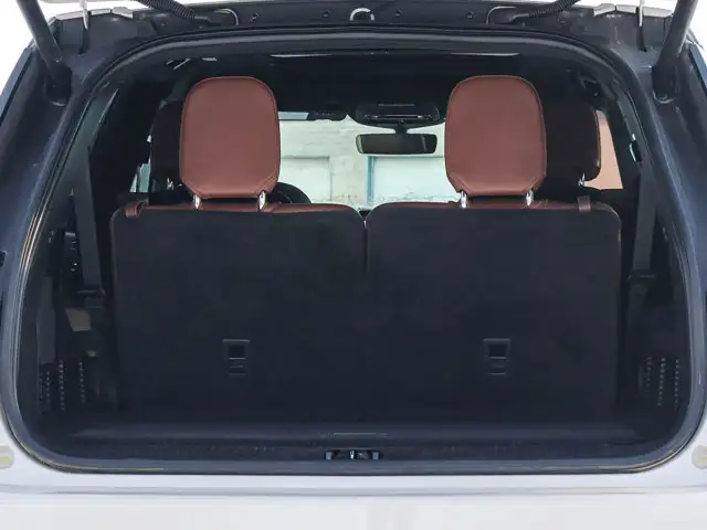2023 Lincoln Aviator Reserve- Pano Roof - Heated Vented Seats - Photo 14