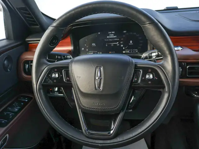 2023 Lincoln Aviator Reserve- Pano Roof - Heated Vented Seats - Photo 23