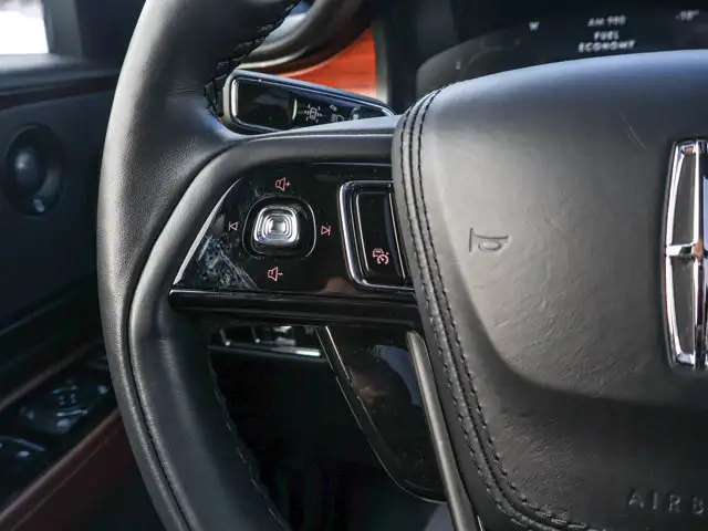 2023 Lincoln Aviator Reserve- Pano Roof - Heated Vented Seats - Photo 24