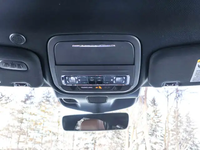 2023 Lincoln Aviator Reserve- Pano Roof - Heated Vented Seats - Photo 37