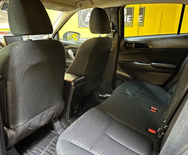 2024 Mitsubishi Eclipse Cross ES - BACKUP CAMERA! HEATED SEATS! - Photo 11