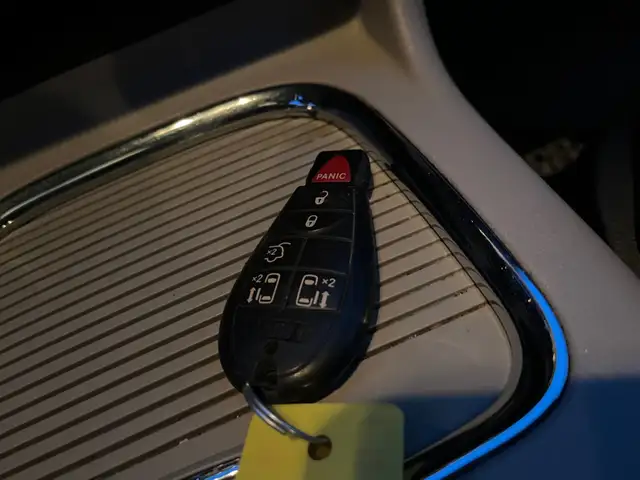 2015 Dodge Grand Caravan SXT PREMIUM PLUS | STOW N GO | NAVI | B - Photo 30