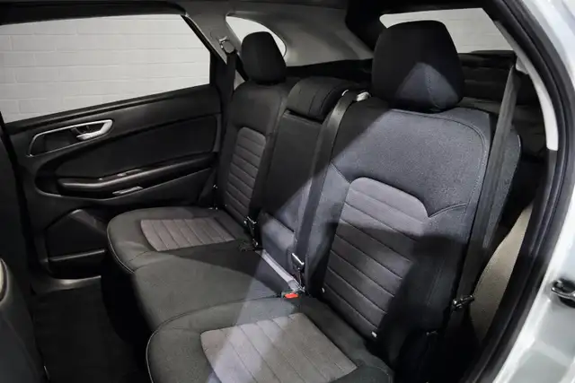 2016 Ford Edge SE 4dr SUV AWD - V6931NP - -Financing Available - Photo 17