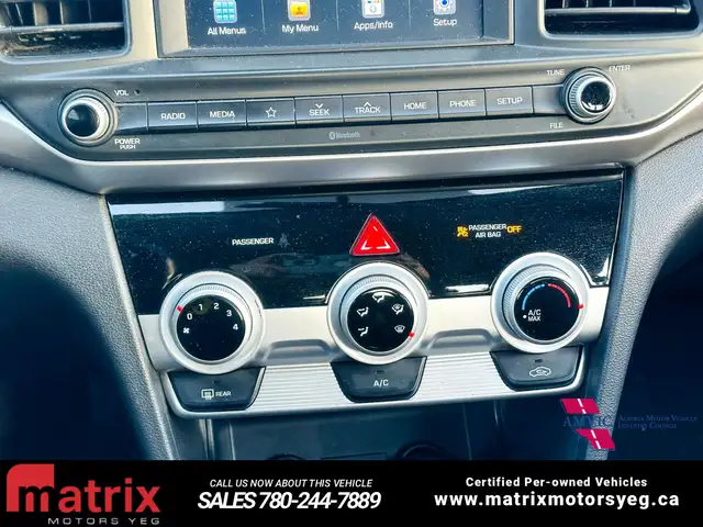 2020 Hyundai Elantra Limited - Photo 17