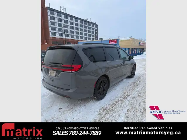 2025 Chrysler Pacifica Limited S - Photo 7